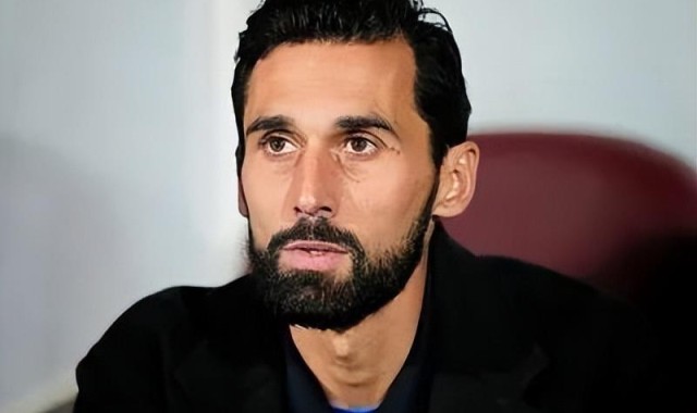 姆巴佩想要金球奖，年轻的阿韦洛亚会是他的“帮手”么