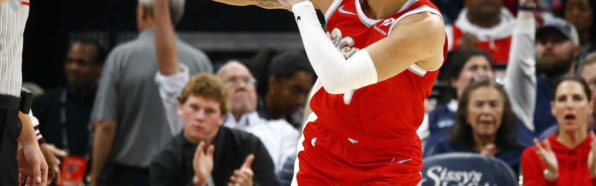 NBA彩经：灰熊拿下勇士 火箭轻取国王 骑士击溃雄鹿